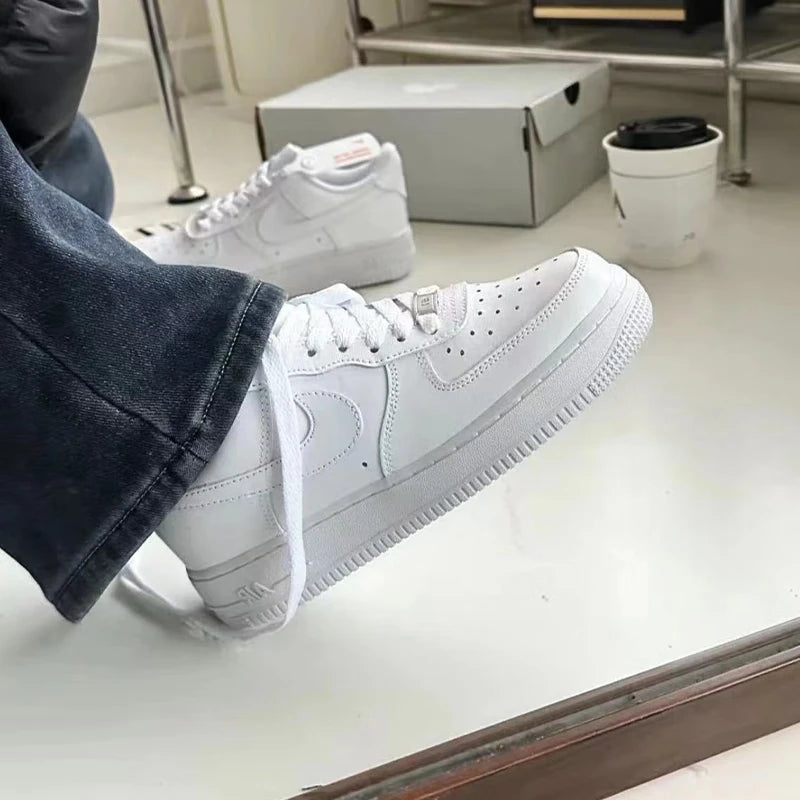 Nike Original White Air Force 1 07 Low Trendy Board Shoes Lightweight Breathable Mens Casual Shoes