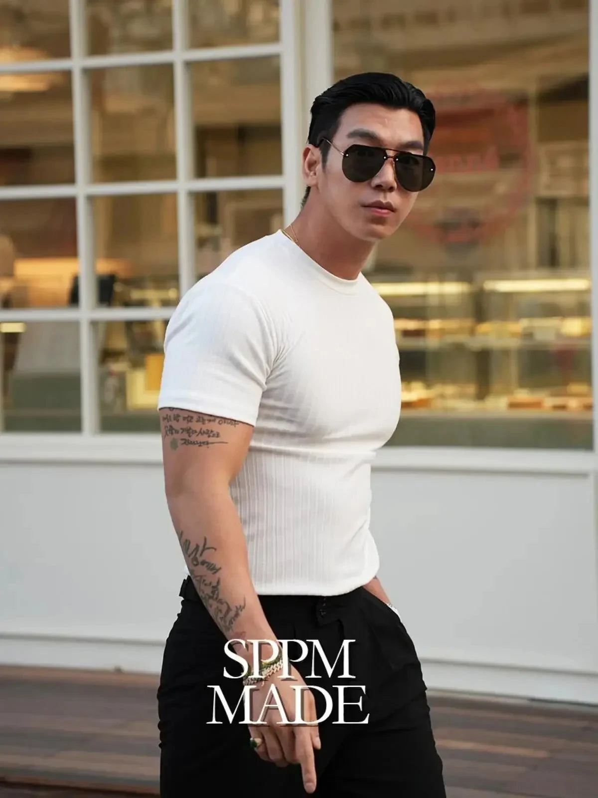 2024 new Fashion Muscle Fitness Men's Summer Sports Fitness Leisure Round Neck Elastic Short Sleeve Vertical Stripe T-shirt